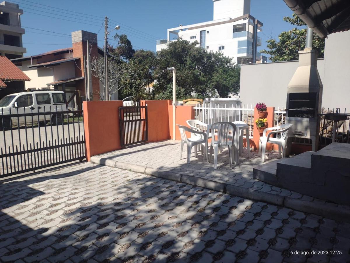 Apartamento Estilo Chale - Enxaimel 邦比尼亚斯 外观 照片